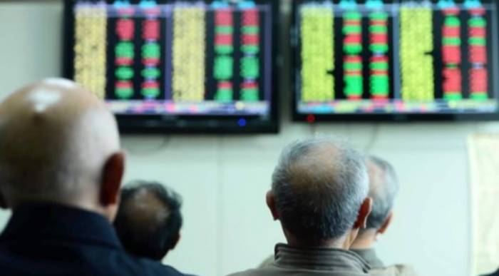 A-Share Slides, Hong Kong Stocks Plunge, A50 Futures Down 10%